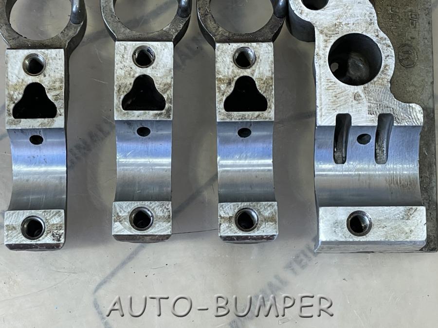 Skoda Fabia, VW Polo (1.2  12V) Крышка подшипников распред вала 03E103451A